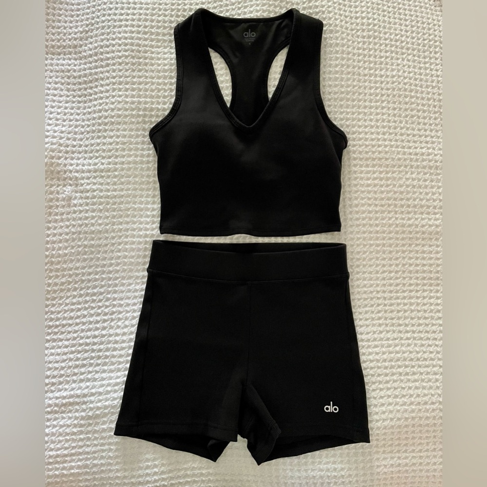 Alo Yoga Goddess Tank and Short Set